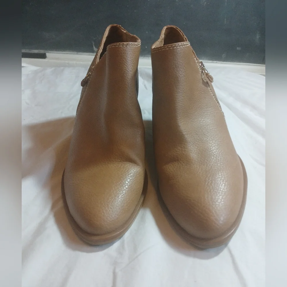 Dr Scholl's Womens Tan Melody Booties Size 10W